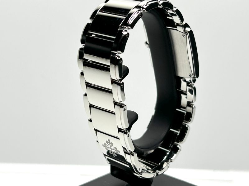 Patek Philippe Twenty-4 4910/10A-012